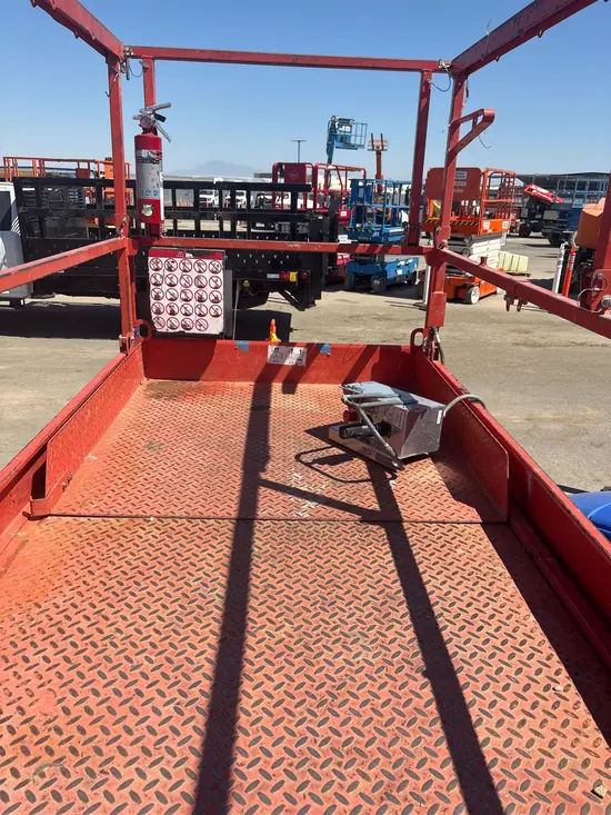 2018 Skyjack SJIII4740 Scissor Lift