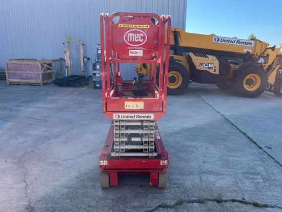 2019 MEC MICRO 19 Scissor Lift
