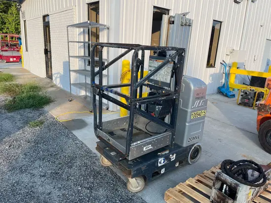 2019 JLG 20MVL Self-Propelled One-Person Lift