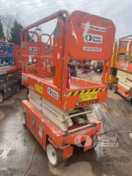 2018 Snorkel S3219E Scissor Lift
