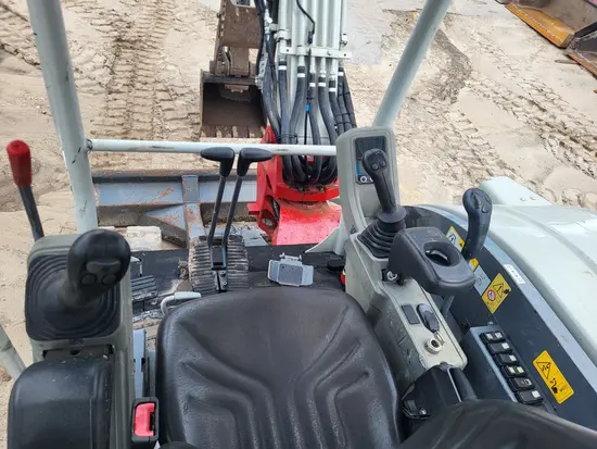 2022 Takeuchi TB250-2R Mini Excavator