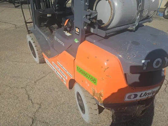 2019 Toyota 8FGU25 Warehouse Forklift