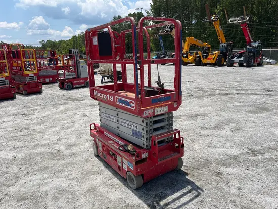 2019 MEC MICRO 19 Scissor Lift