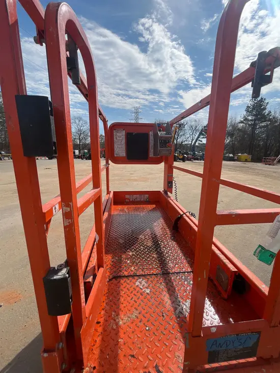 2019 Snorkel S3219E Scissor Lift