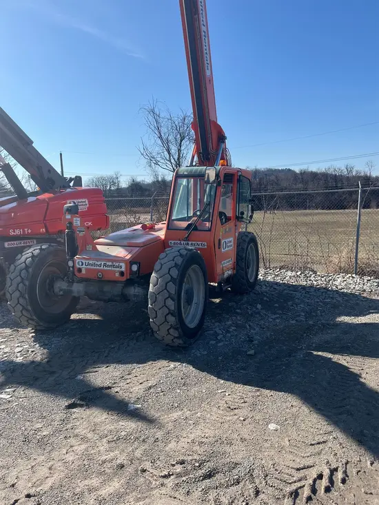 2017 SKYTRAK 8042 Forklift