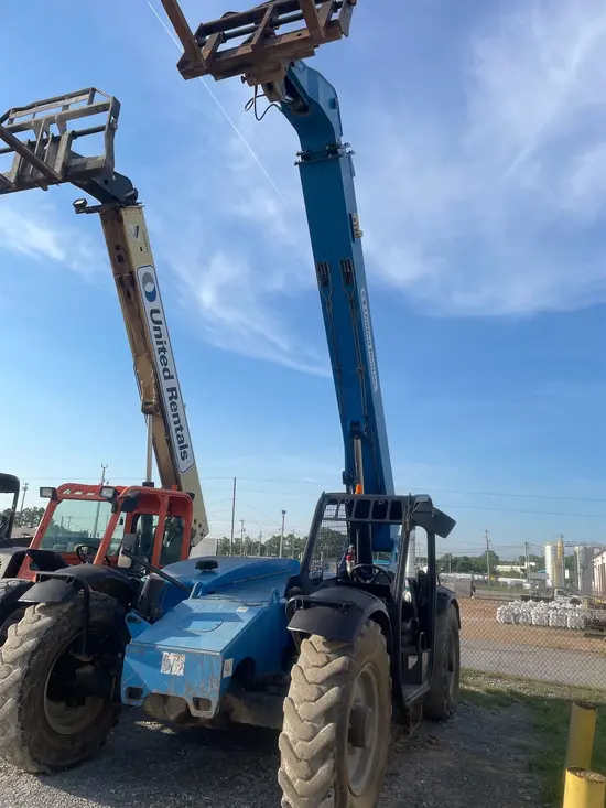 2015 Genie GTH-844D Forklift