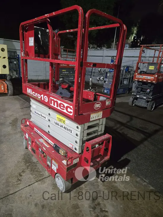 2020 MEC MICRO 19 Scissor Lift
