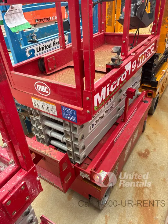 2019 MEC MICRO 19 Scissor Lift