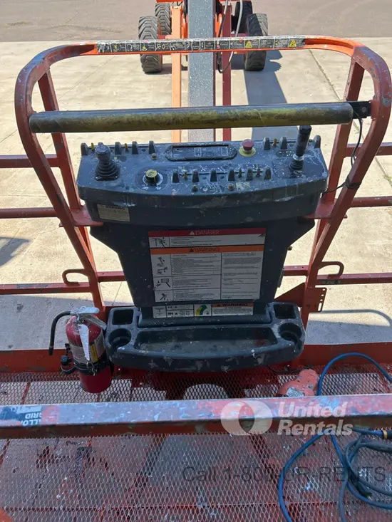 2018 JLG 860SJ Boom Lift