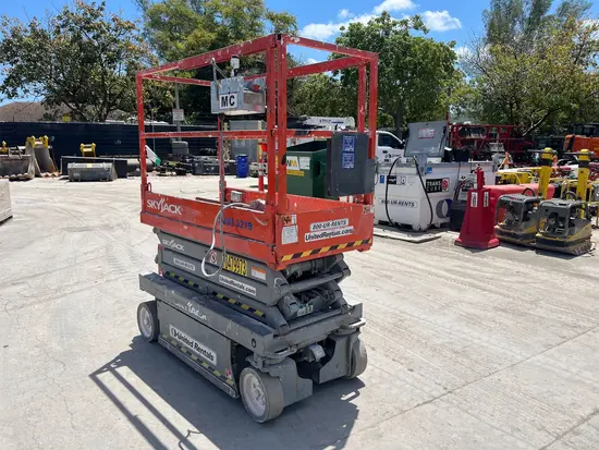 2016 Skyjack SJIII3219 Scissor Lift