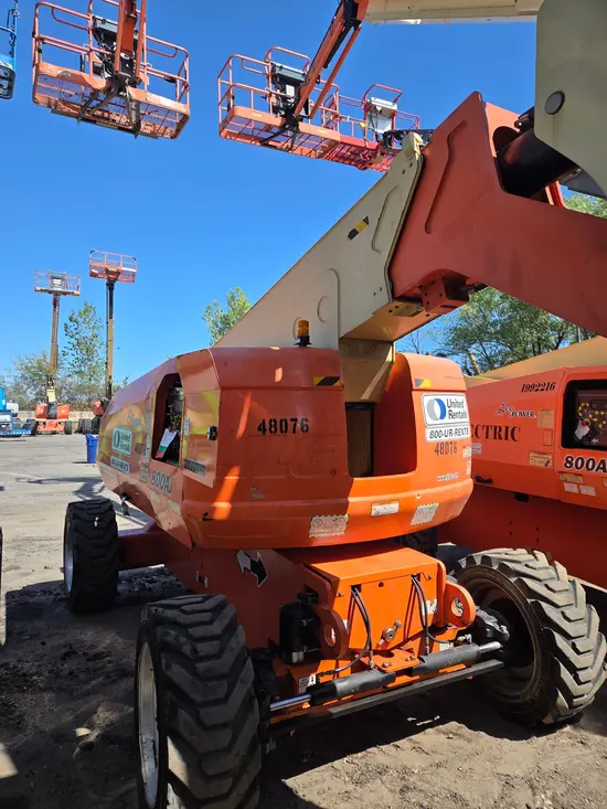 2017 JLG 800AJ Articulating Boom Lift