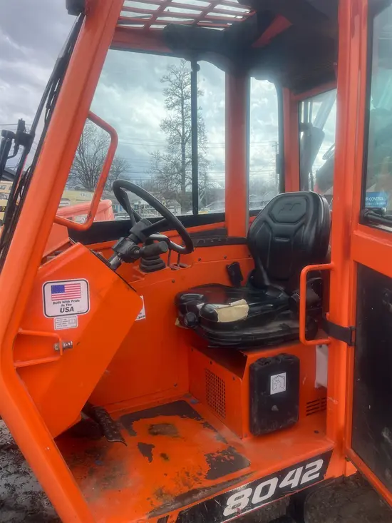 2017 SKYTRAK 8042 Forklift