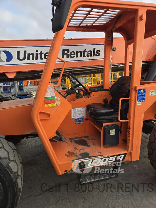 2018 SKYTRAK 10054 Forklift