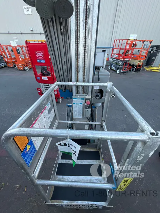 2018 Genie AWP-40SDC Pusharound Lift