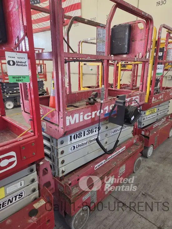 2018 MEC MICRO 19 Scissor Lift