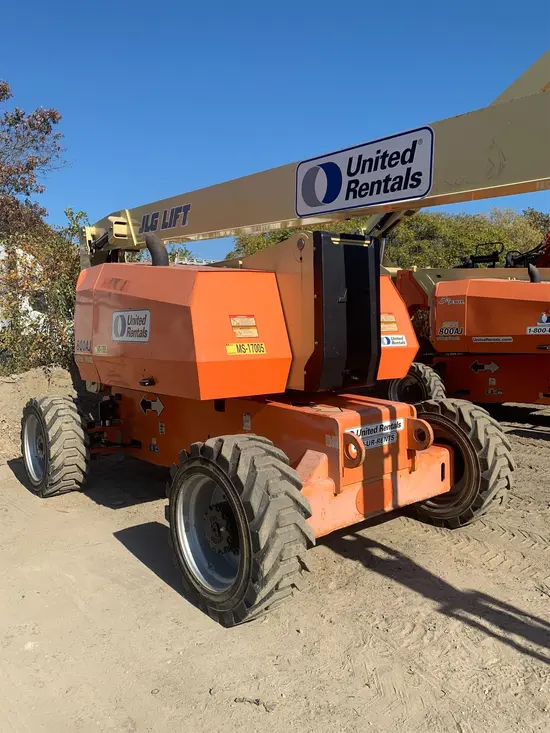 2017 JLG 800AJ Articulating Boom Lift
