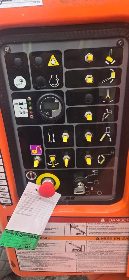 2017 JLG E450AJ Articulating Boom Lift