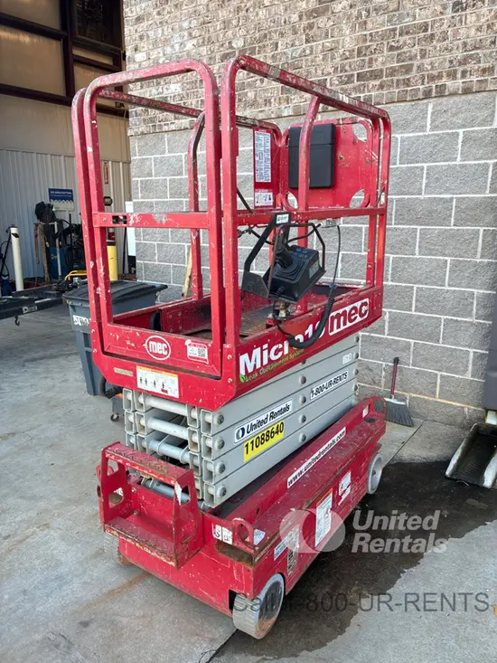 2020 MEC MICRO 19 Scissor Lift