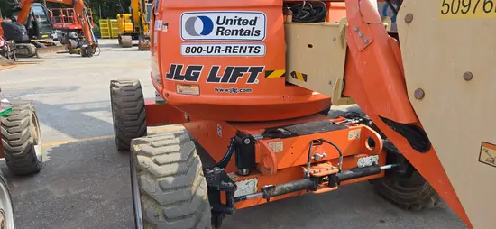 2017 JLG 600AJ Articulating Boom Lift