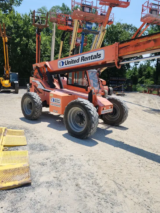 2015 SKYTRAK 6042 Forklift