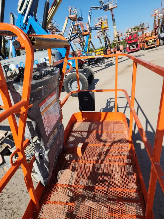 2017 JLG 600S Boom Lift
