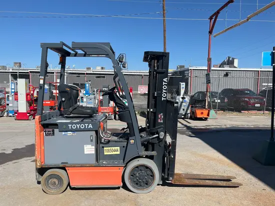 2018 Toyota 8FBCU25 Warehouse Forklift