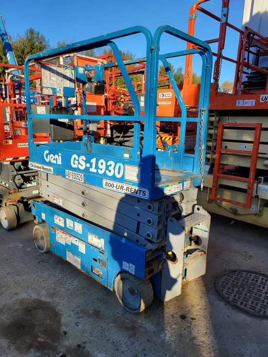 2016 Genie GS-1930 Scissor Lift