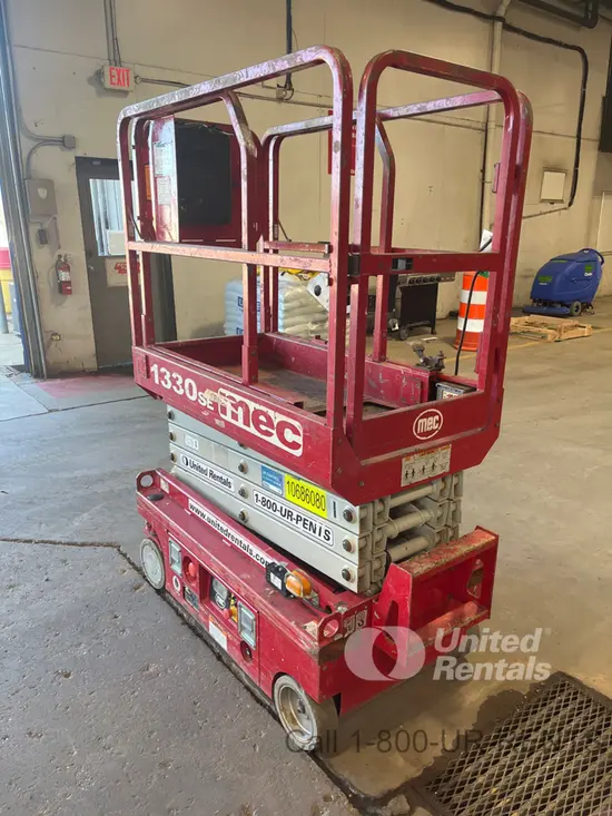 2017 MEC 1330SE Scissor Lift
