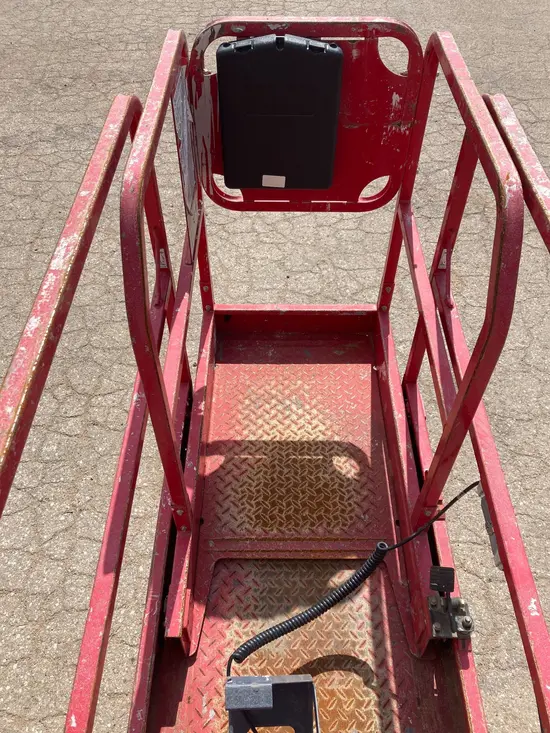 2018 MEC MICRO 19 Scissor Lift