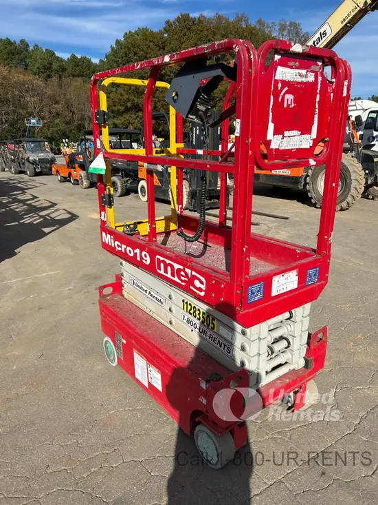 2021 MEC MICRO 19 Scissor Lift