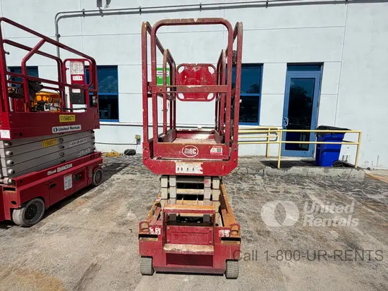 2020 MEC MICRO 19 Scissor Lift