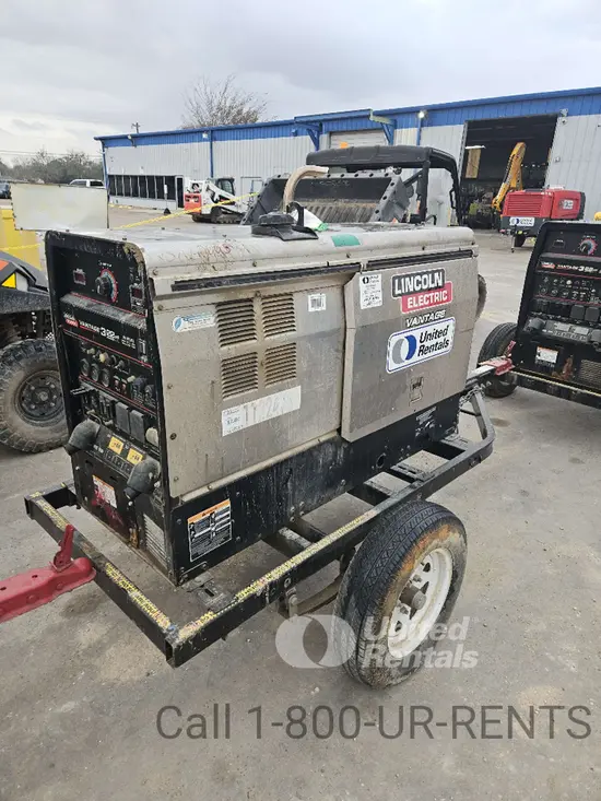2021 Lincoln Electric VANTAGE 322 Welder