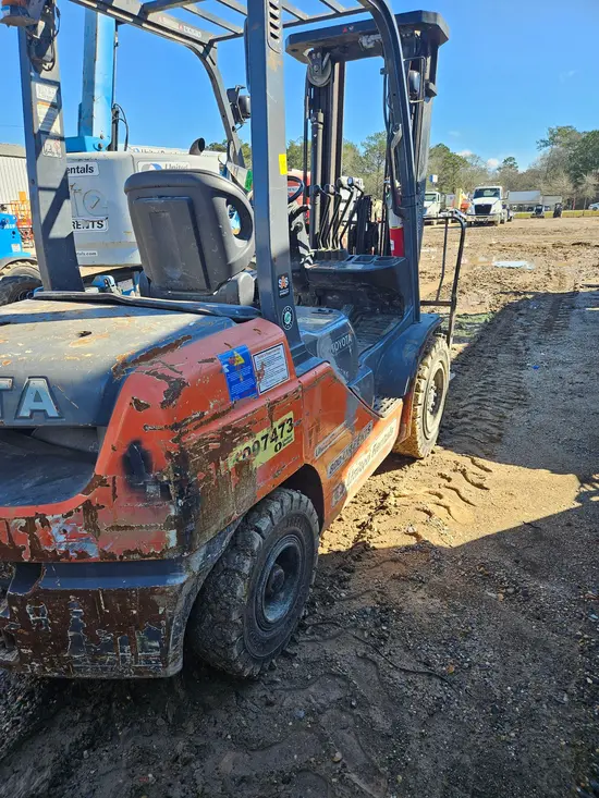 2019 Toyota 8FDU30 Warehouse Forklift