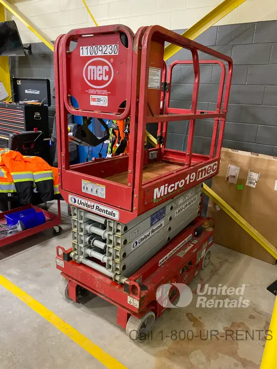 2019 MEC MICRO 19 Scissor Lift