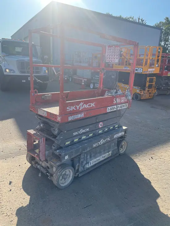 2016 Skyjack SJIII3219 Scissor Lift