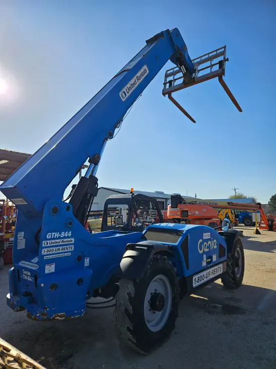 2016 Genie GTH-844 Forklift