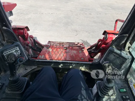 2022 Takeuchi TL12V2-CR Track Loader