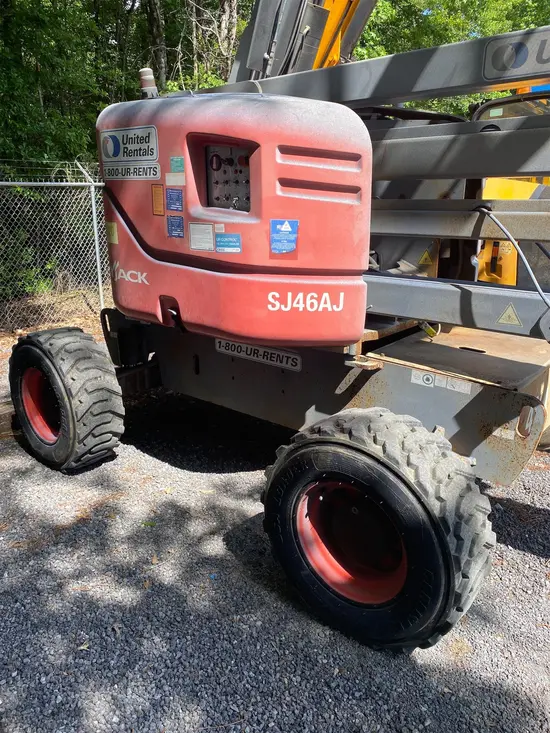 2017 Skyjack SJ46AJ Articulating Boom Lift