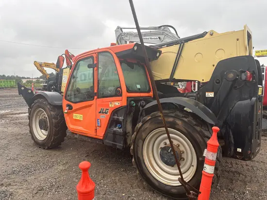 2019 JLG 1055 Forklift