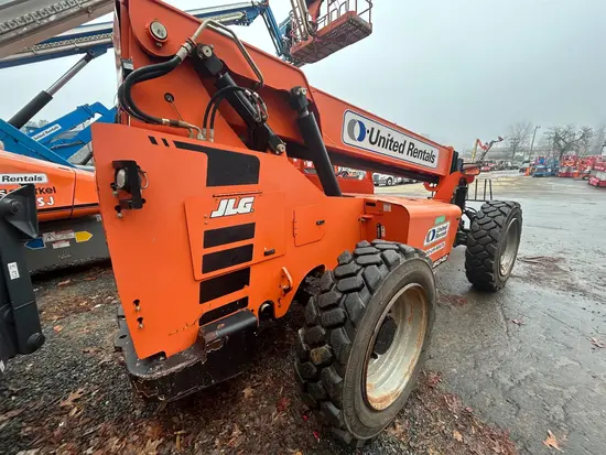 2017 SKYTRAK 6042 Forklift