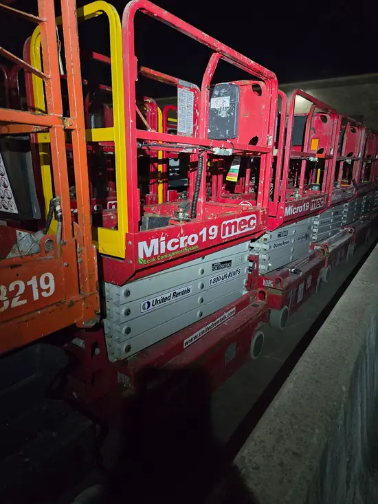 2019 MEC MICRO 19 Scissor Lift
