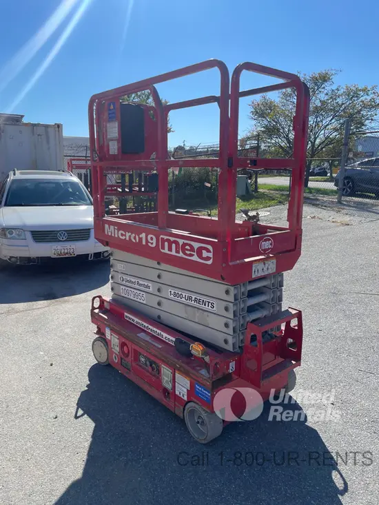 2019 MEC MICRO 19 Scissor Lift