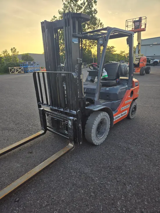 2019 Toyota 8FGU25 Warehouse Forklift