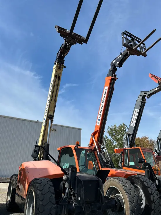 2017 JLG 742 Forklift