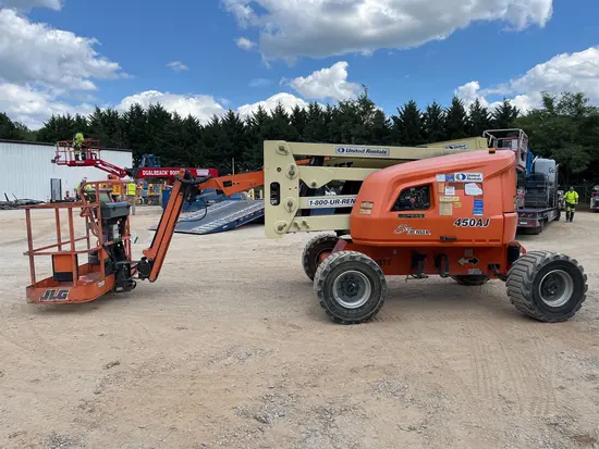 2017 JLG 450AJ Articulating Boom Lift