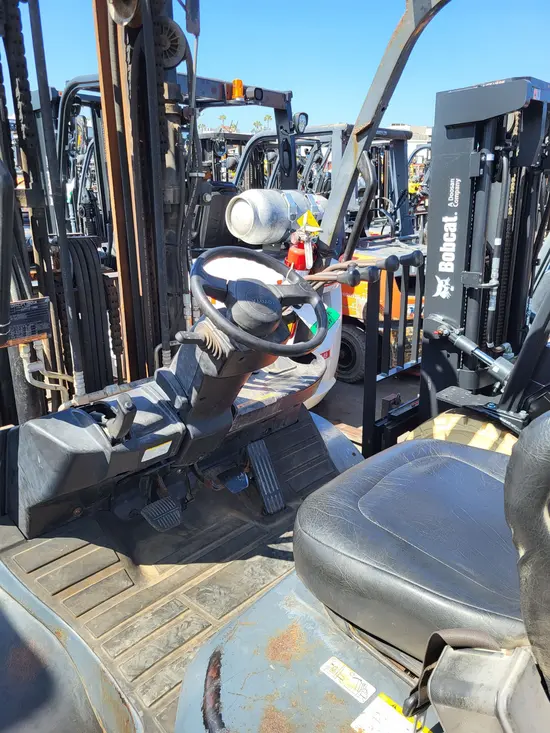 2018 Toyota 8FD35U Warehouse Forklift