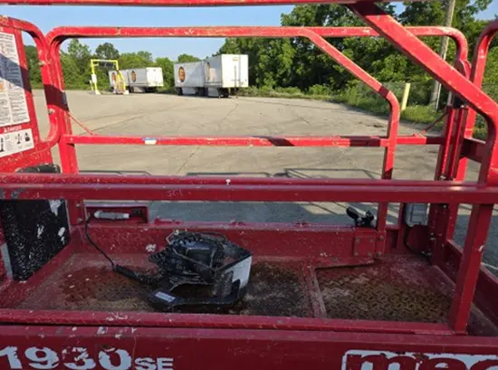2017 MEC 1930SE Scissor Lift