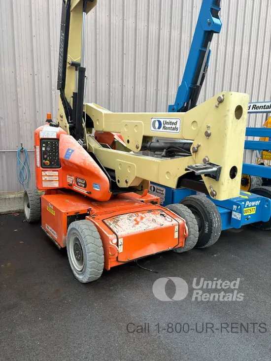 2017 JLG E400AJPN Articulating Boom Lift