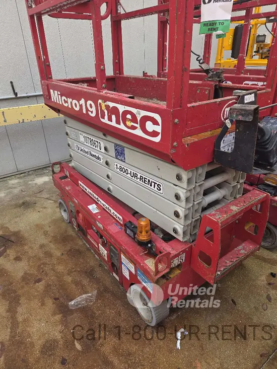 2018 MEC MICRO 19 Scissor Lift