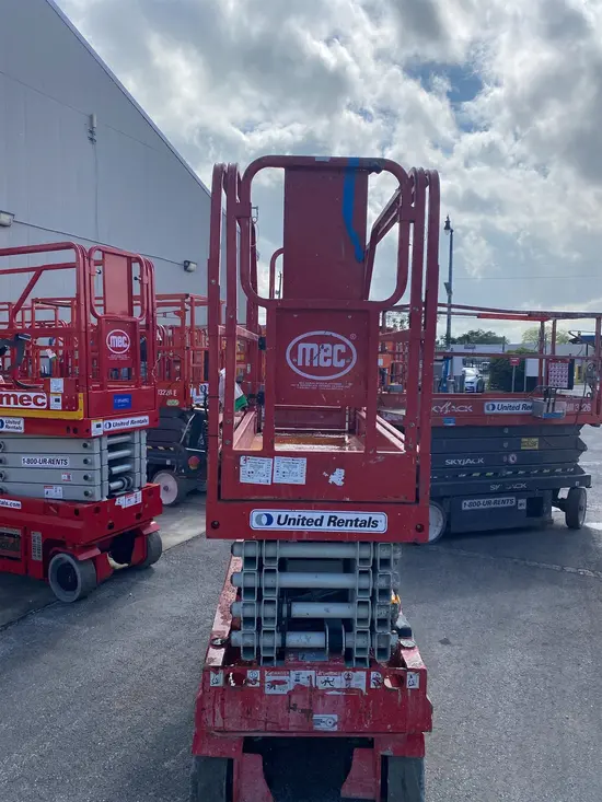 2020 MEC MICRO 26 Scissor Lift